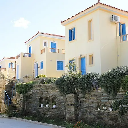 Mainades Maisonettes & Studios *