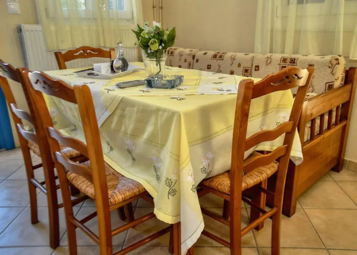 Διαμέρισμα Mainades Maisonettes & - Andros Serene Escape Μαίνητες