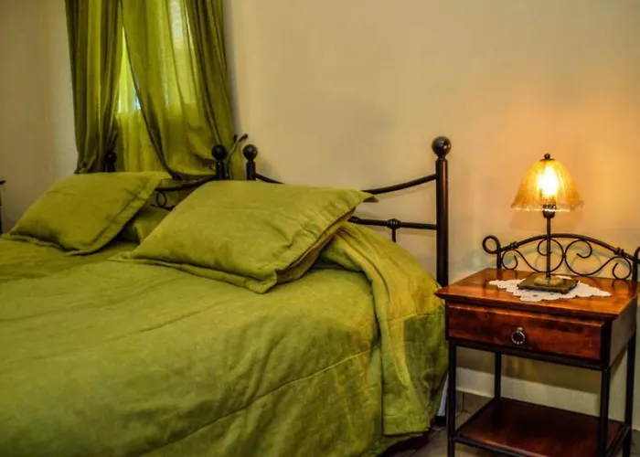 Διαμέρισμα Mainades Maisonettes & - Andros Serene Escape *