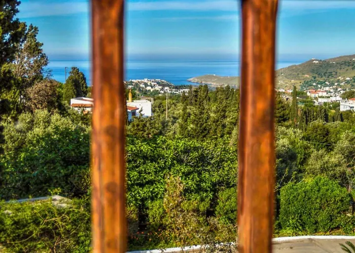 Mainades Maisonettes&studios - Andros Serene Escape *