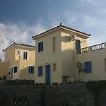 Mainades Maisonettes & - Andros Serene Escape Ménites