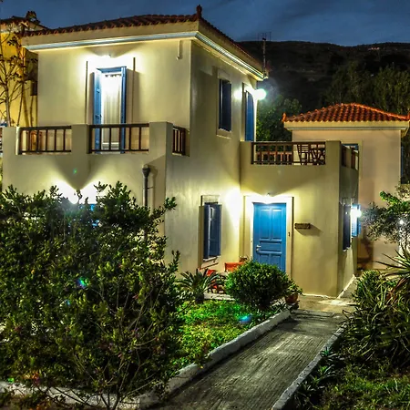 Daire Mainades Maisonettes & Ménites