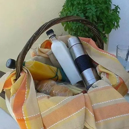 아파트 Mainades Maisonettes & *