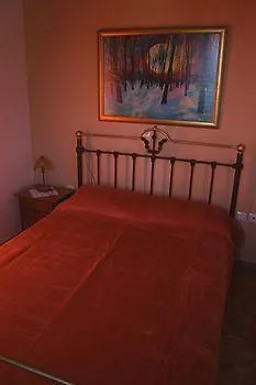 شقة مايناديس ميزونيتس آند ستوديوز Ménites