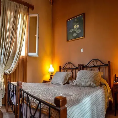 公寓 Mainades Maisonettes &