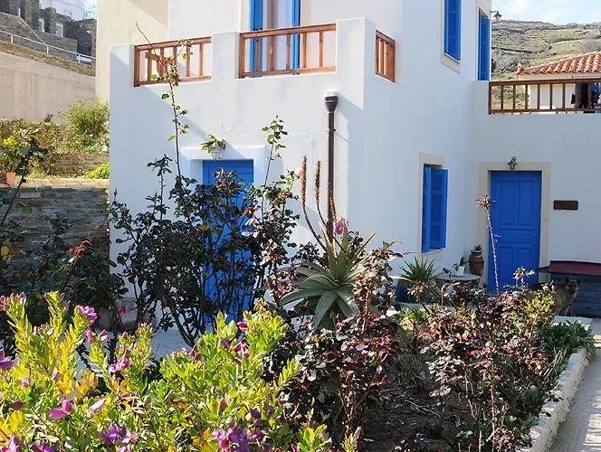 Mainades Maisonettes & Studios